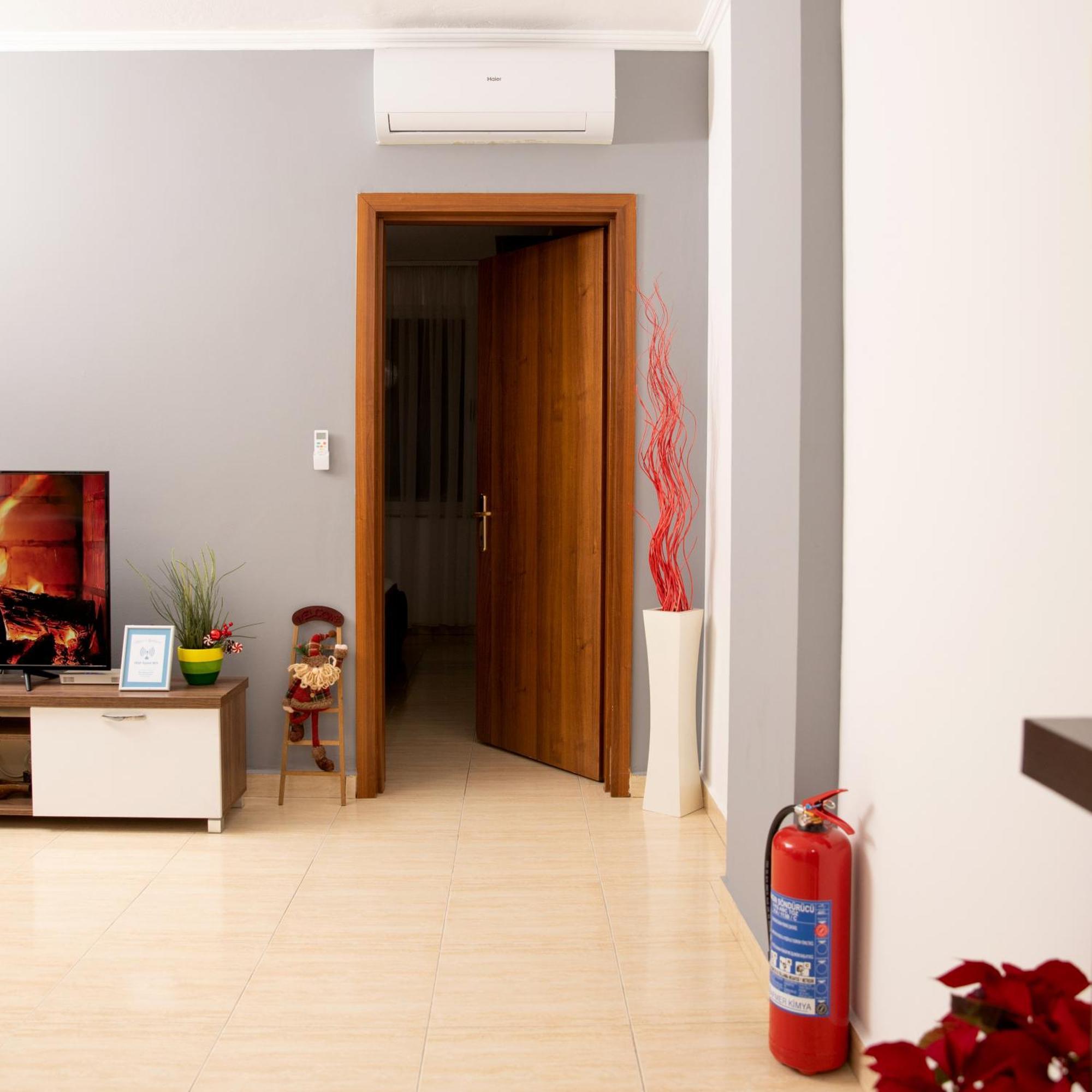 Maris Apartment Tirana Exterior photo
